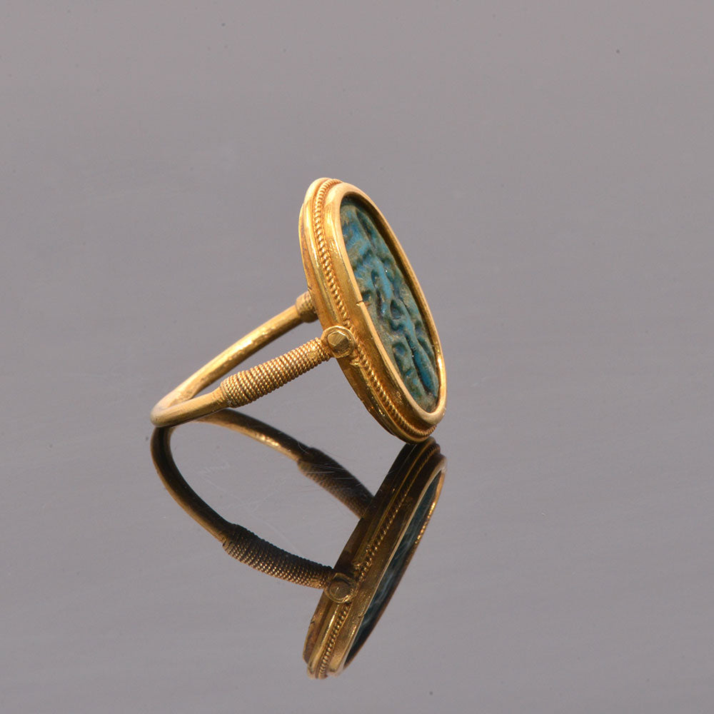 An Amarna Faience Ring Bezel inscribed for King Tutankhamun, 18th Dynasty, ca. 1336-1327 BCE