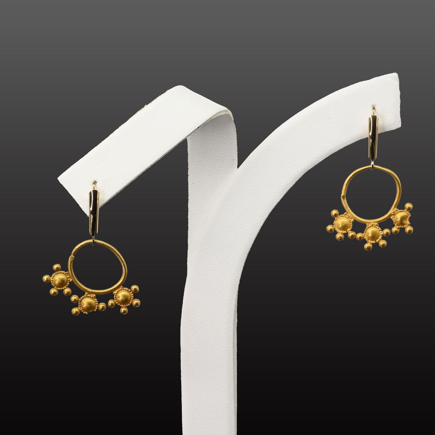 A pair of Egyptian Gold Earrings, Roman Period, ca. 3rd - 5th century CE