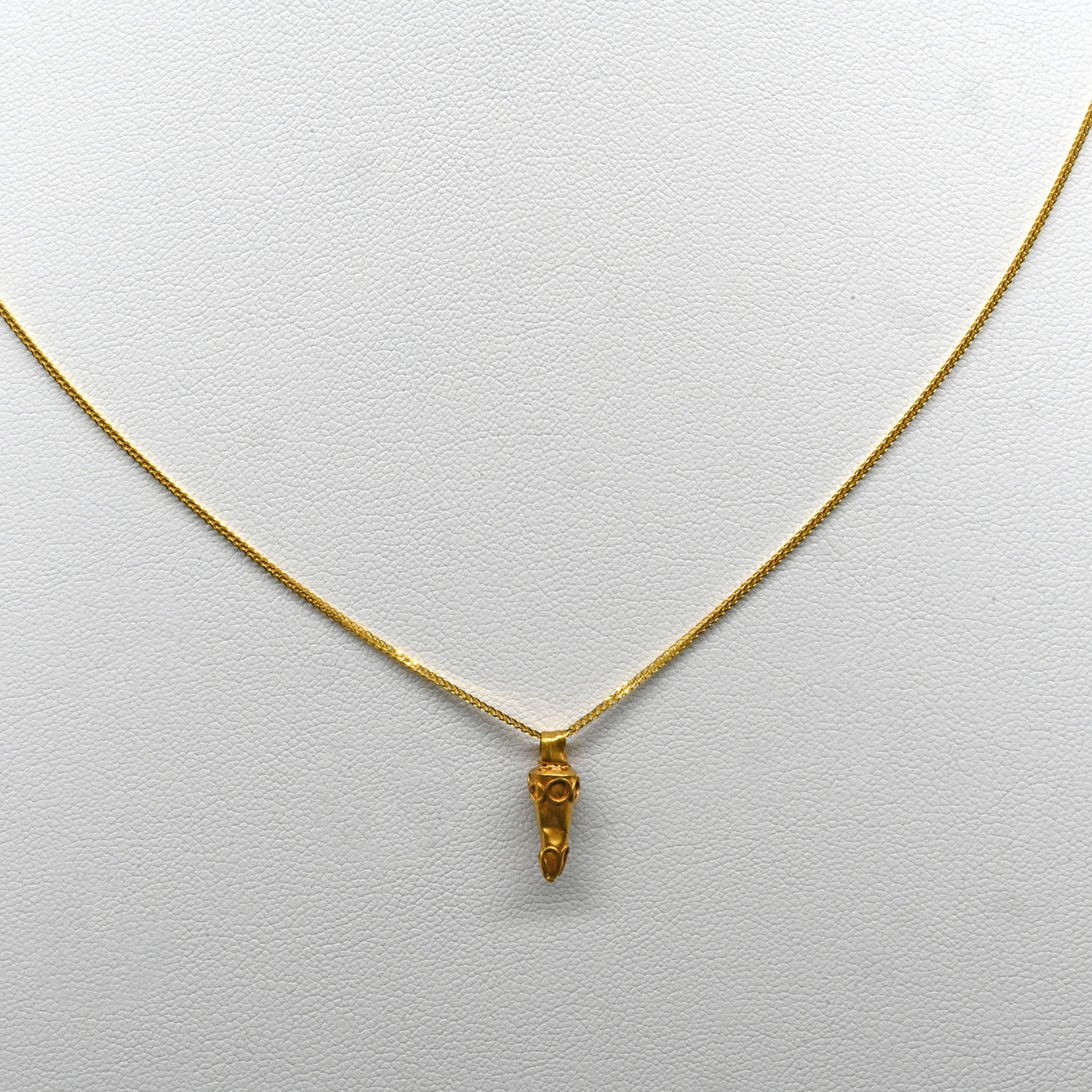 A Hellenistic Gold Pendant, ca. 3rd - 1st century BCE