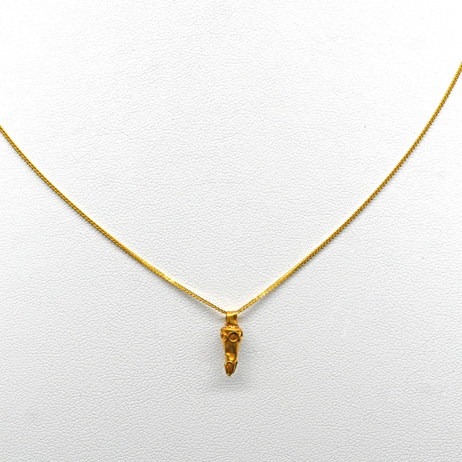 A Hellenistic Gold Pendant, ca. 3rd - 1st century BCE