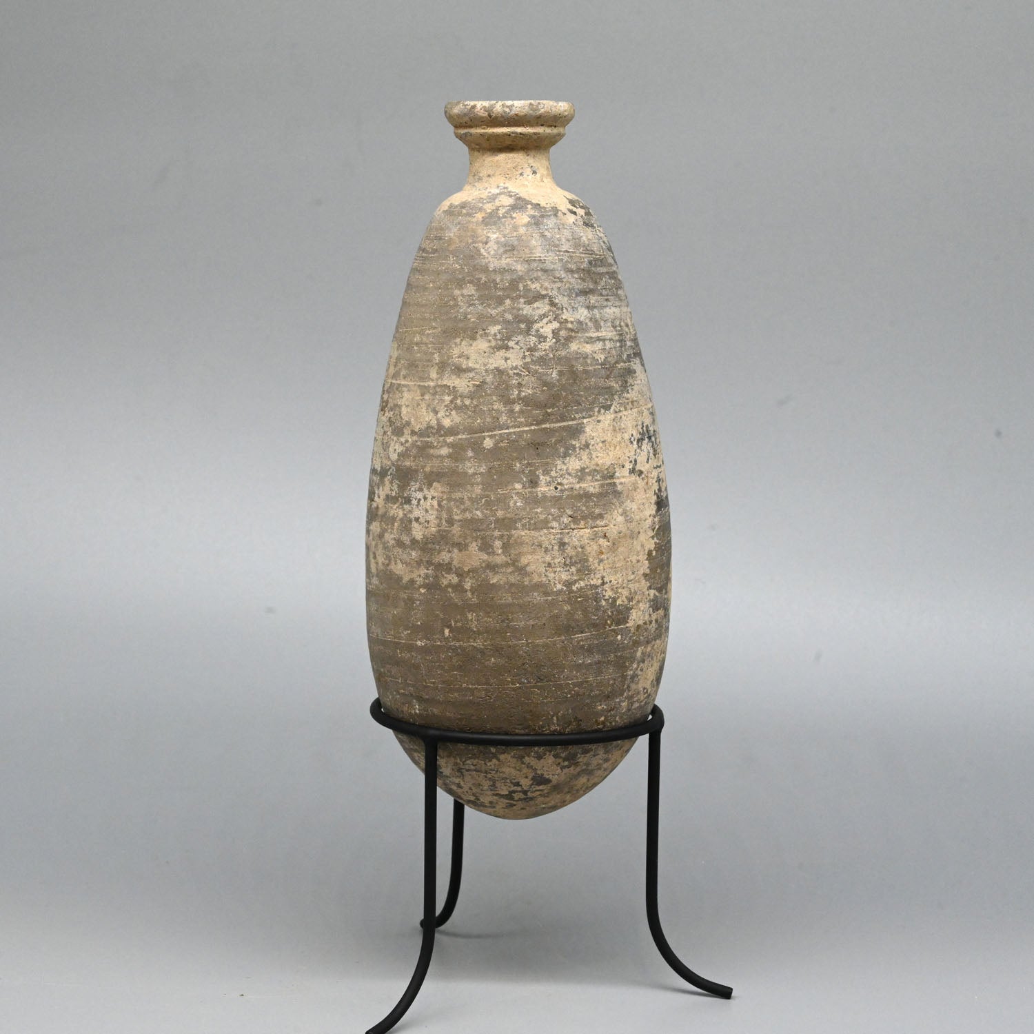 A Holy Land Ribbed Terracotta Amphora, ca. 1st millennium BCE