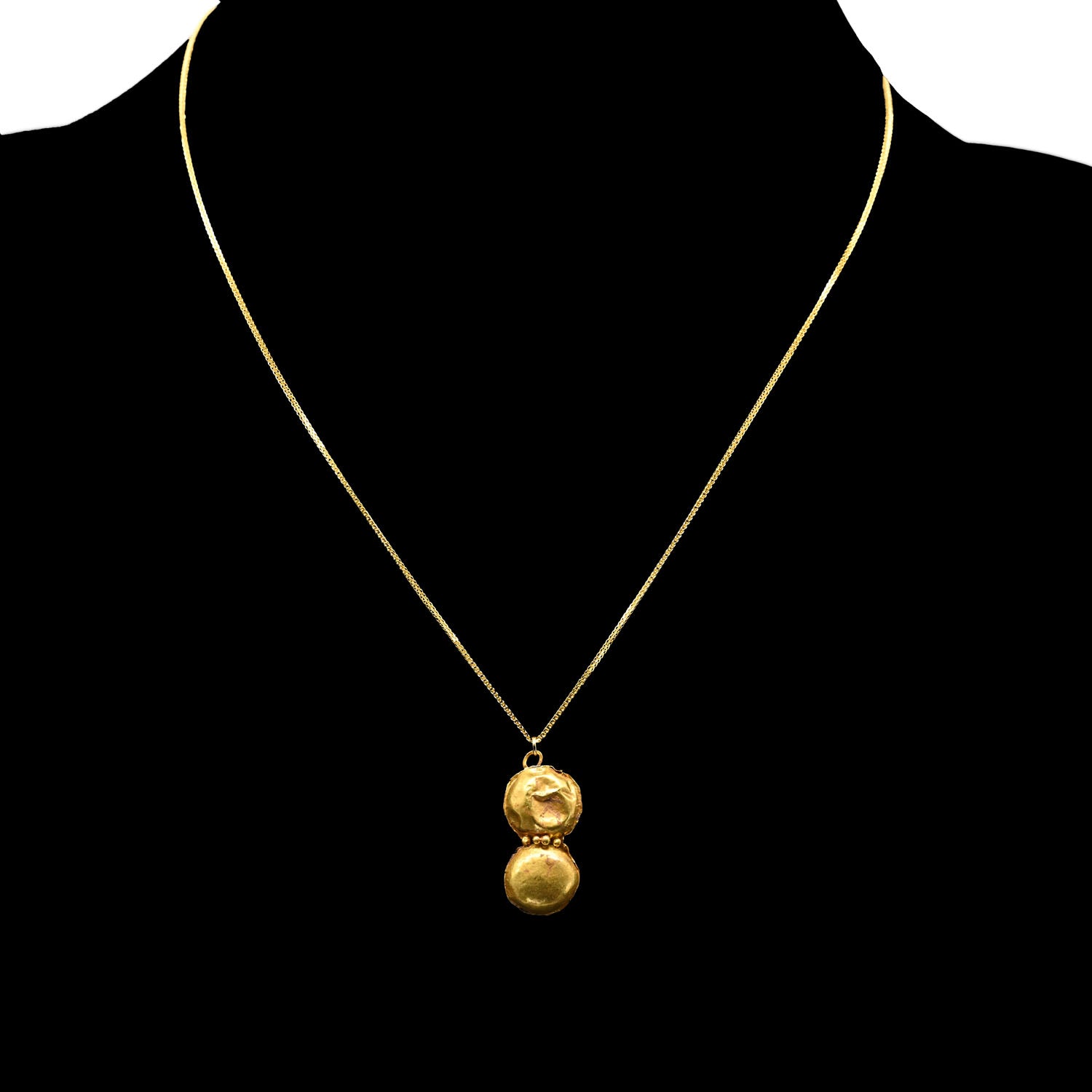 A Roman Gold Pendant from a “Pompeii-Style” Earring, Roman Imperial Period, ca. 1st century CE