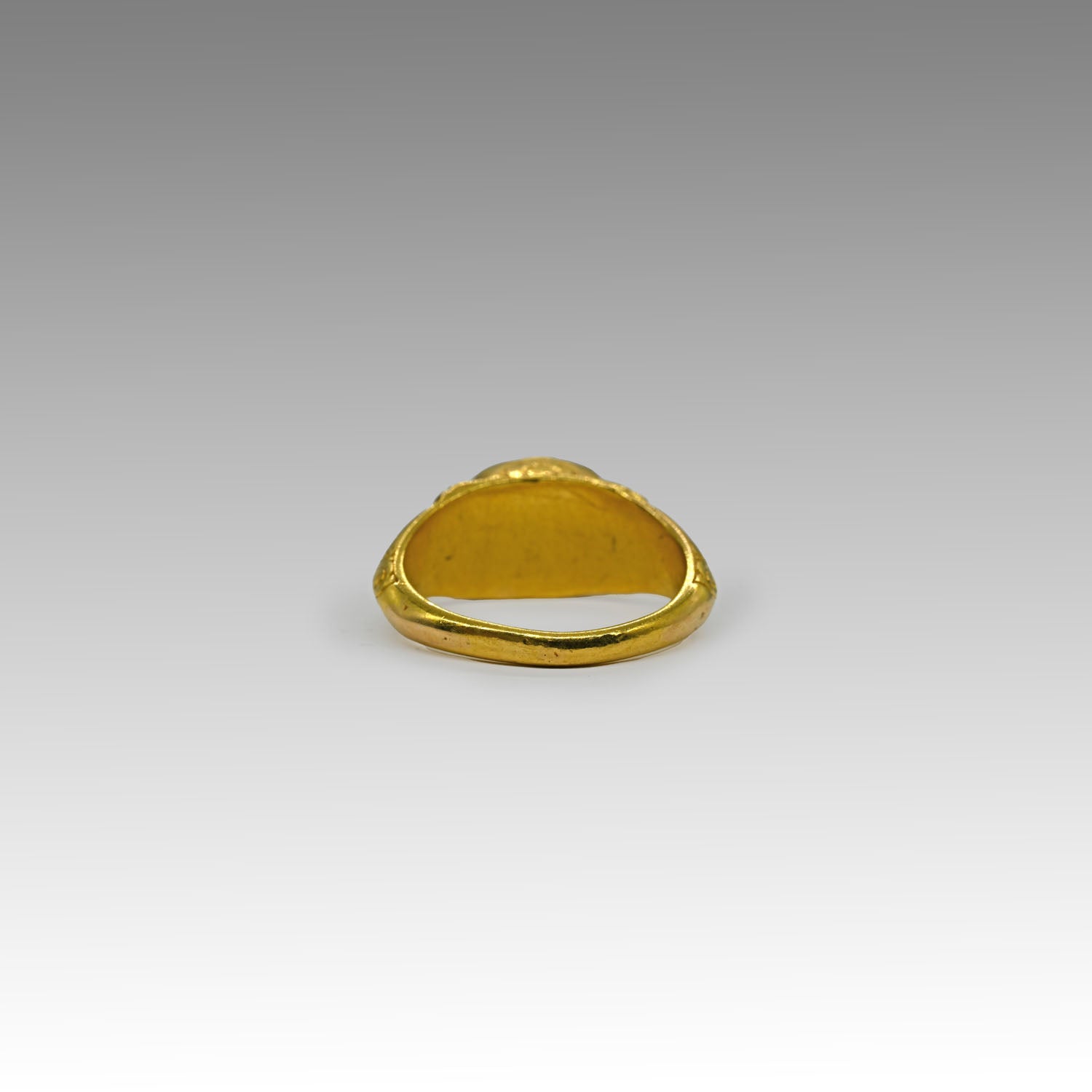 A Prized Late Roman Gold and Ruby Finger Ring, ca. 3rd - 4th century CE