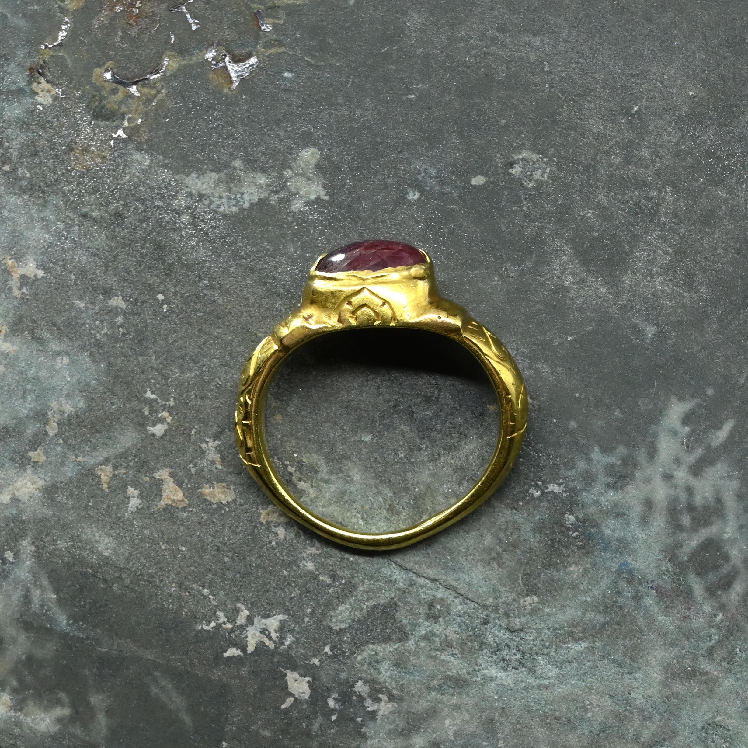 A Prized Late Roman Gold and Ruby Finger Ring, ca. 3rd - 4th century CE