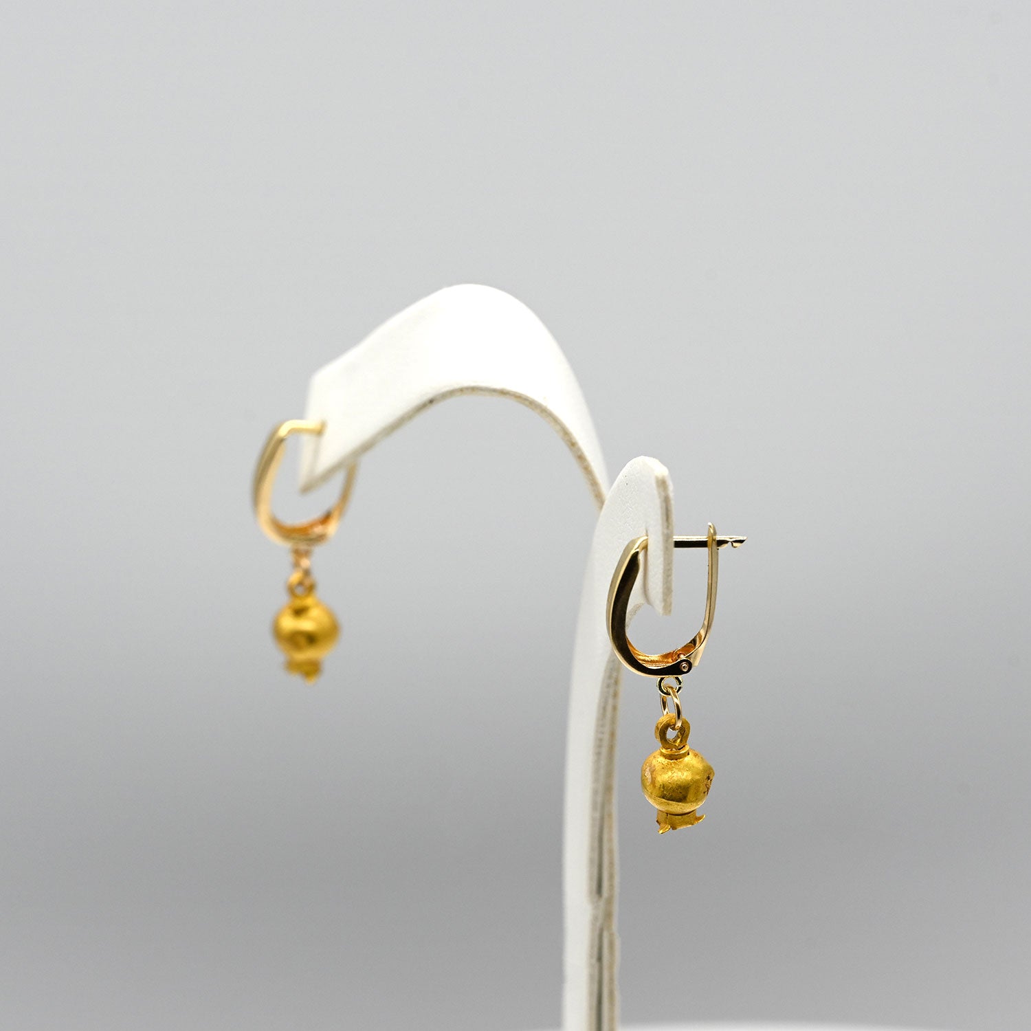 A lovely pair of Greek gold Pomegranate Drops, Hellenistic Period, ca. 3rd - 1st century BCE