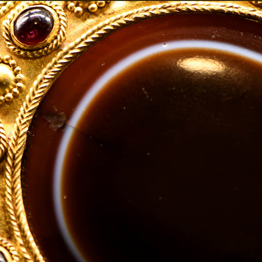 An Important Persian Eye Agate Pectoral, Parthian Period, ca. 1st century BCE - 1st century CE