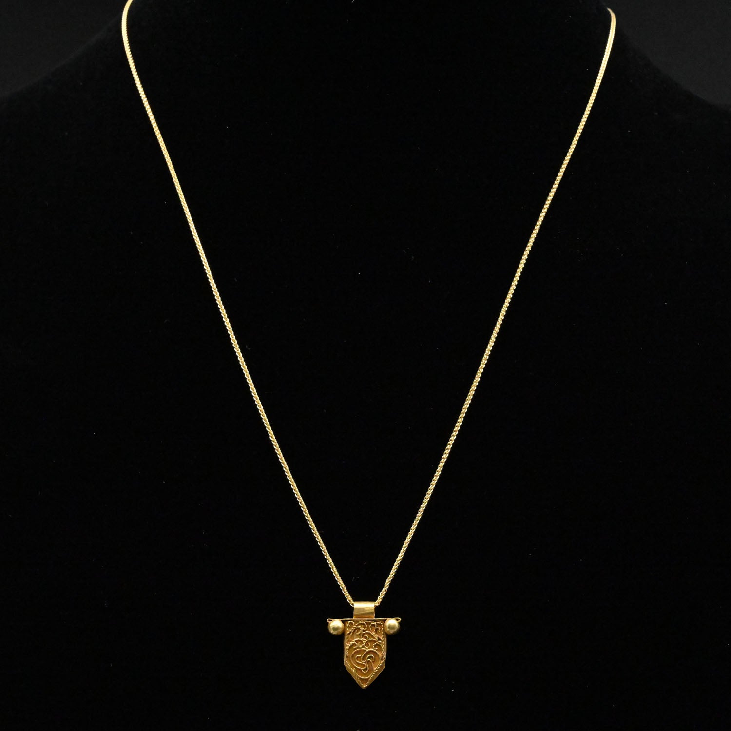 Ein sehr feiner islamischer Goldanhänger<br> <em>ca. 12. Jahrhundert n. Chr</em>