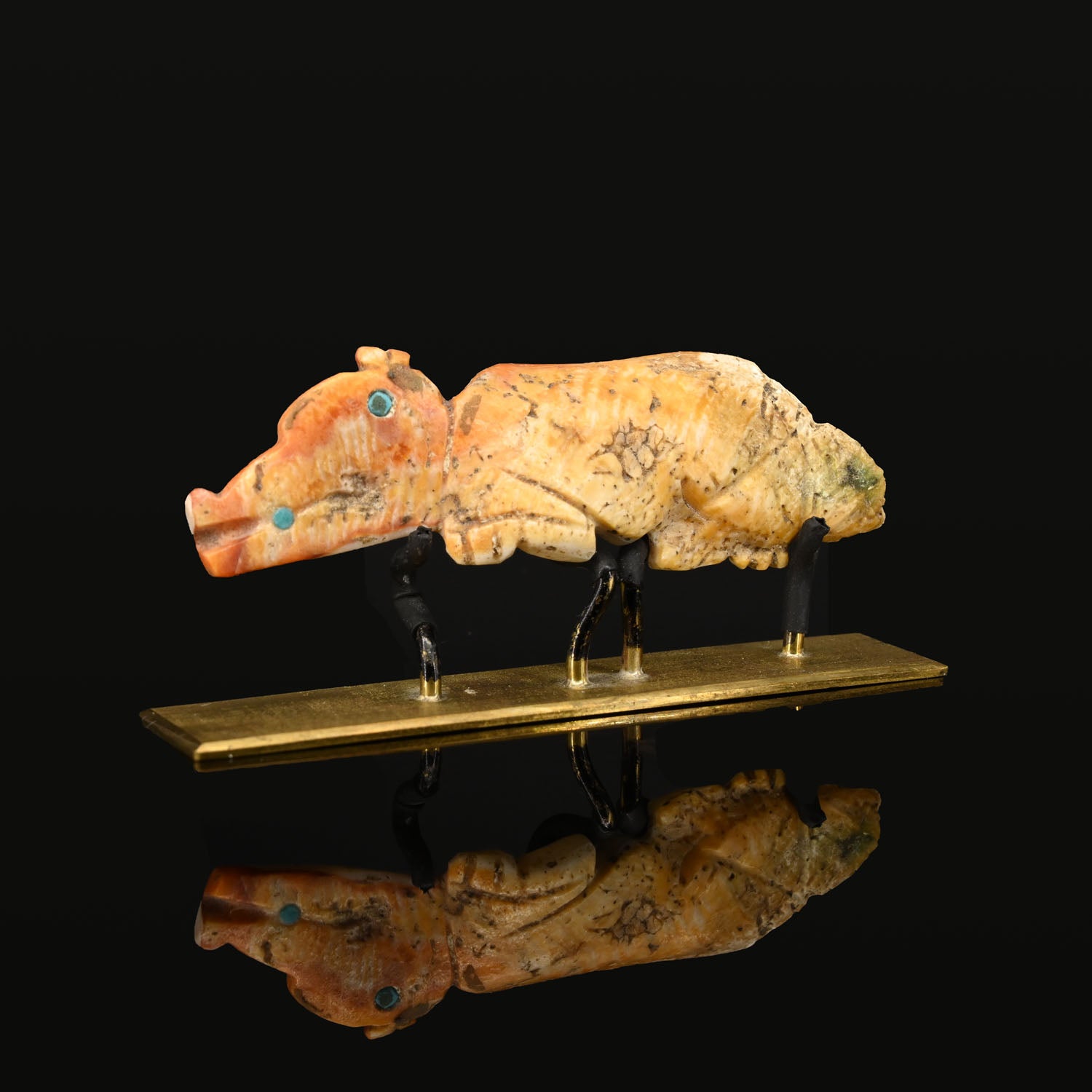 Ein Colima Spondylus Muschel-Krokodil-Amulett<br> <em>Frühklassische Periode, ca. 200 v. Chr. – 200 n. Chr</em>