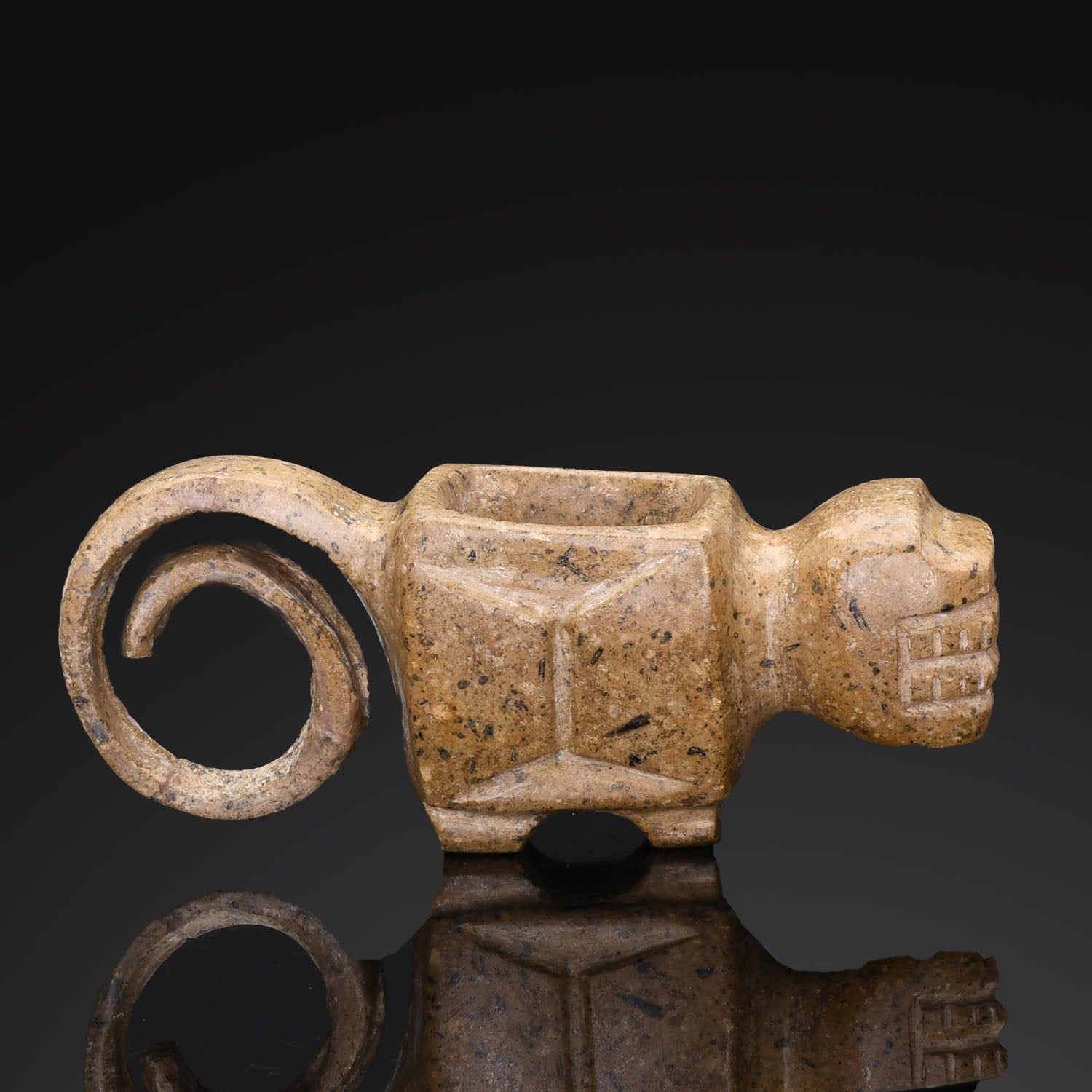 A Valdivia/Chorrera Miniature Jaguar Mortar, ca. 1500 - 1000 BCE