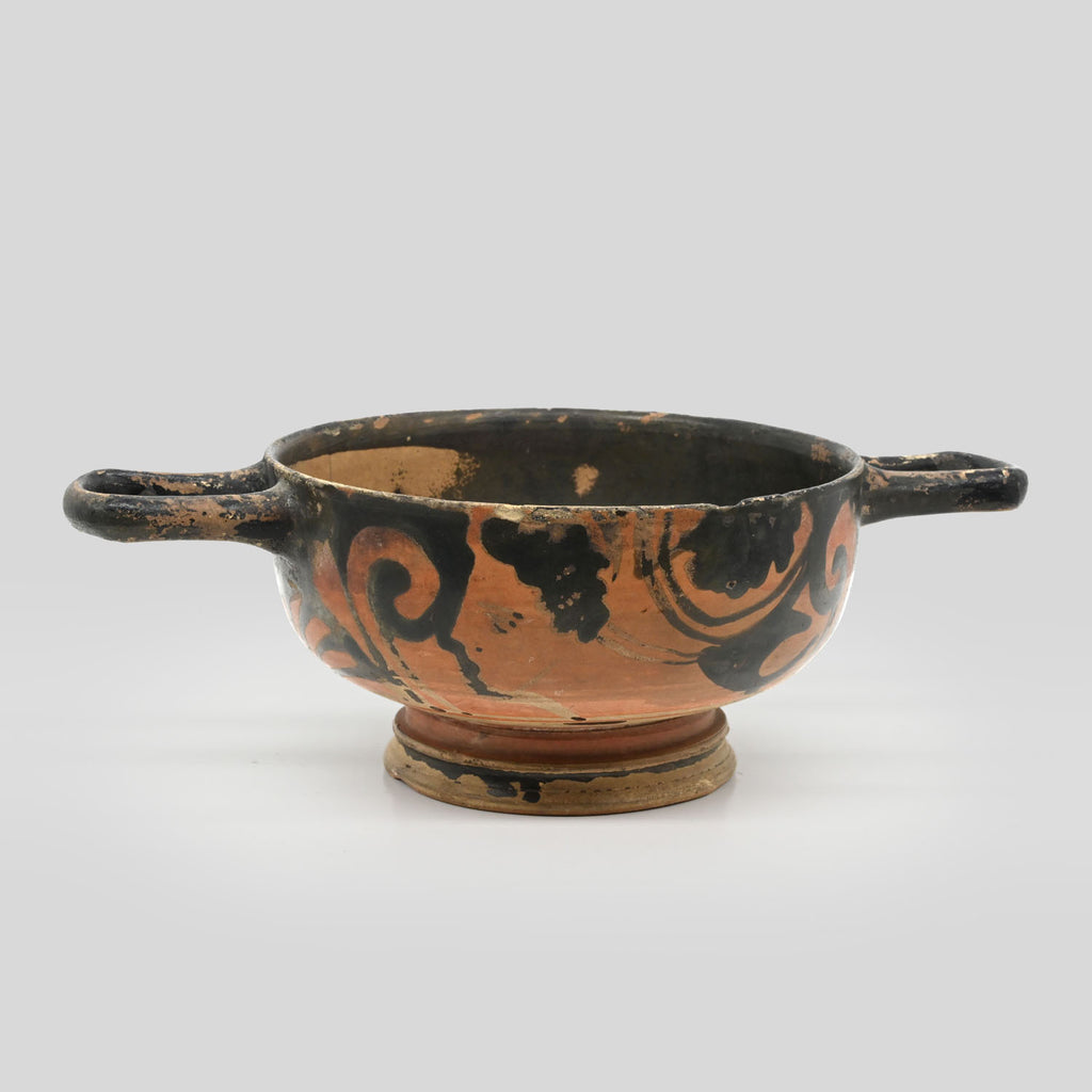 An Apulian Red Figure Skyphos, Magna Graecia, ca. 4th century BCE