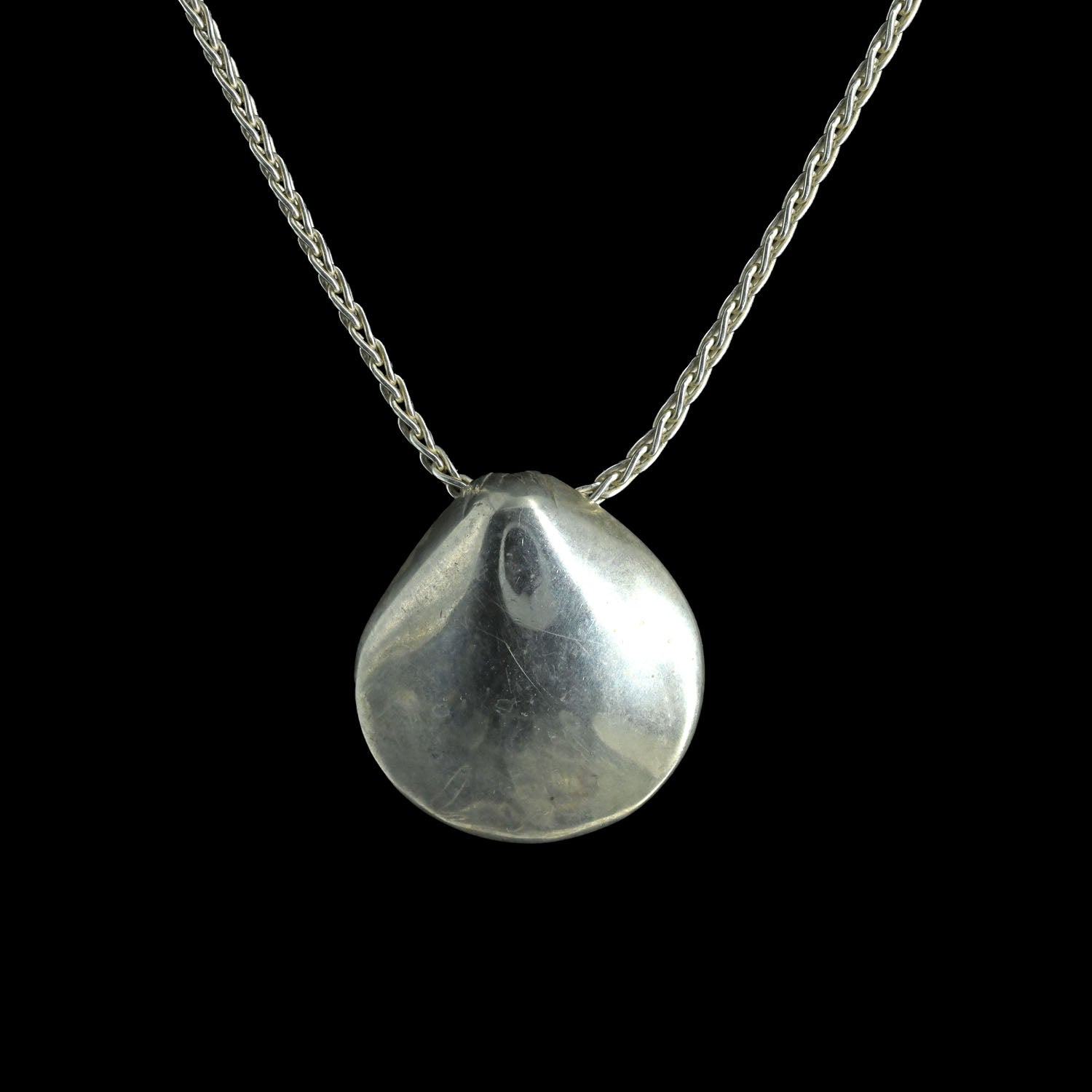 A Vintage Egyptian-Style Silver Shell pendant, MMA 1976, 1976