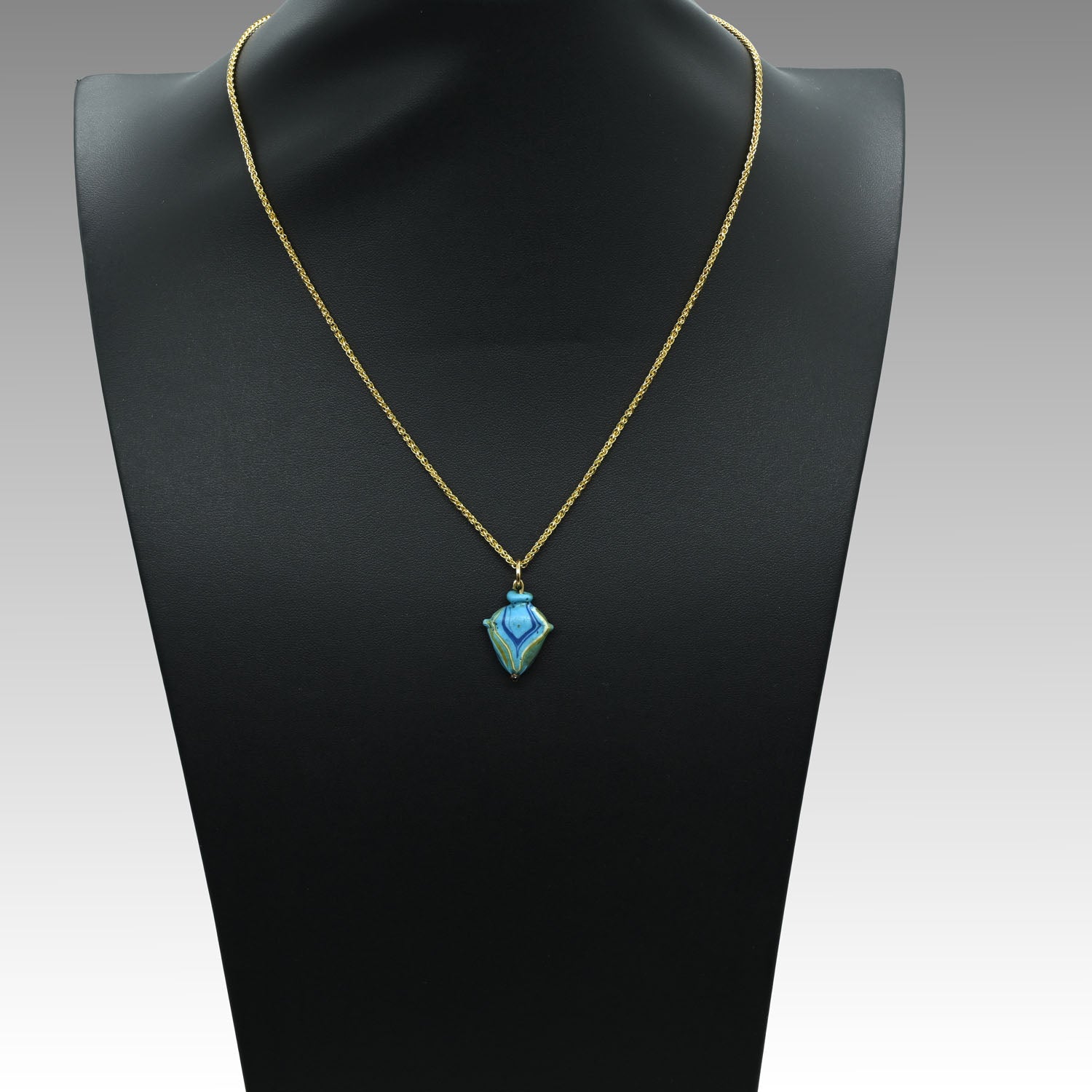 A rare Egyptian Glass Heart Amulet, New Kingdom, 18th - 19th Dynasty, ca 1550-1290 BC