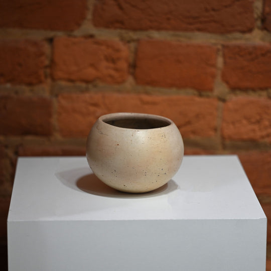 An Olmec Buffware Bowl (Tecomate), ca. 1000 - 600 BCE