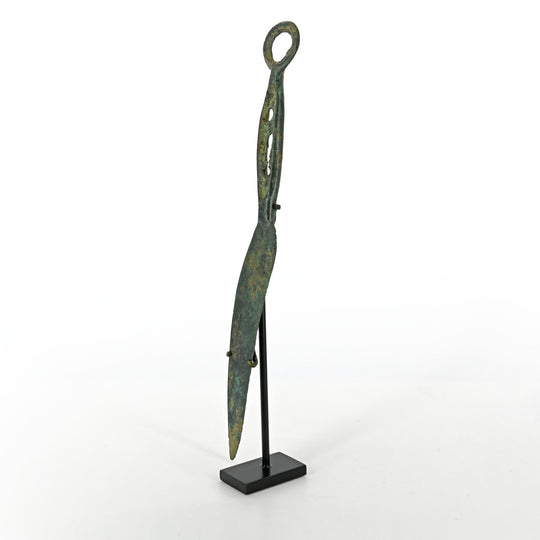 Un rare couteau à boucle en bronze avec manche incrusté, fin de l&