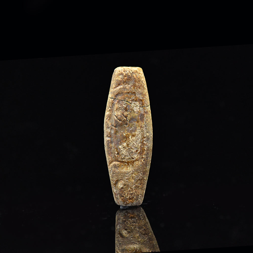 Eine ägyptische Fayence-Perle mit königlichem Namen für Shabaka, ca. 705 - 690 v. Chr