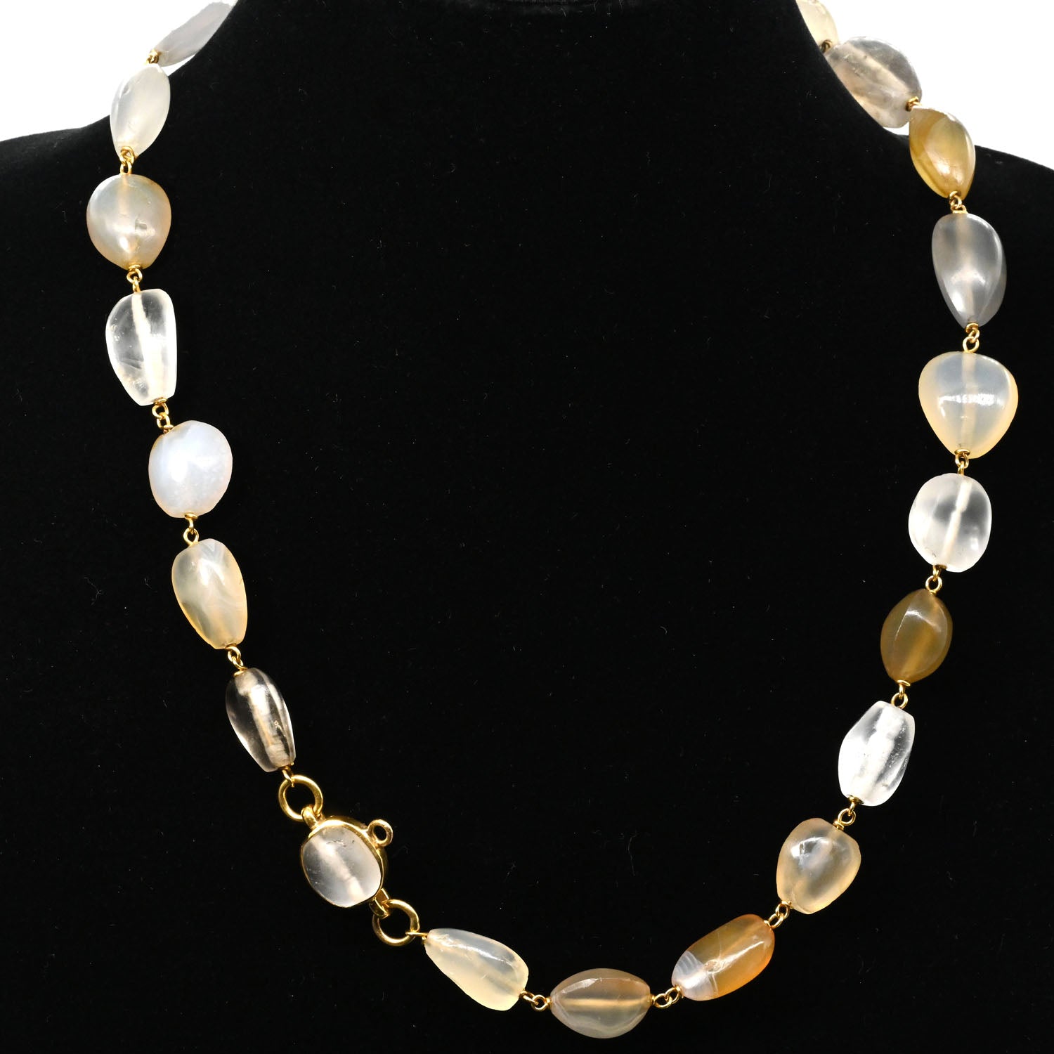 A lovely Roman/Egyptian Crystal and Chalcedony Necklace, ca. 2040 BCE - 1st century CE