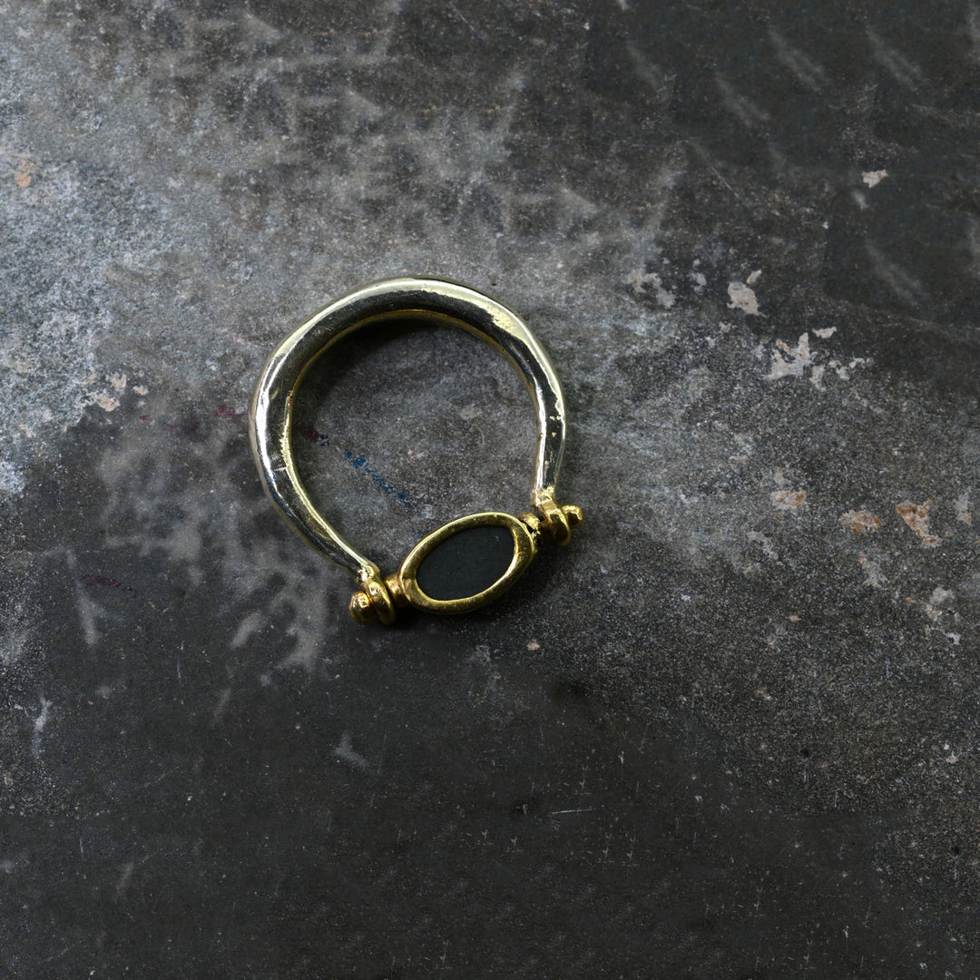 An Egyptian Scaraboid Gold Swivel Ring, New Kingdom, 18th Dynasty, ca. 1550 - 1295 BCE