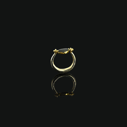 An Egyptian Scaraboid Gold Swivel Ring, New Kingdom, 18th Dynasty, ca. 1550 - 1295 BCE