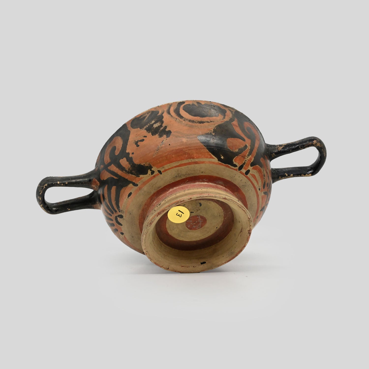 An Apulian Red Figure Skyphos, Magna Graecia, ca. 4th century BCE