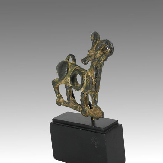 Ein Wangenstück aus Luristan-Bronze, ca. Mitte des 8. Jahrhunderts v. Chr