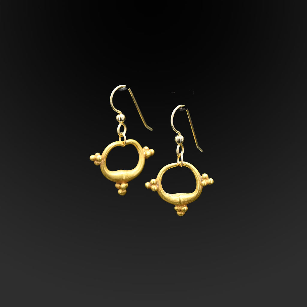 A pair of Persian gold Earrings, ca. 550 - 330 BCE