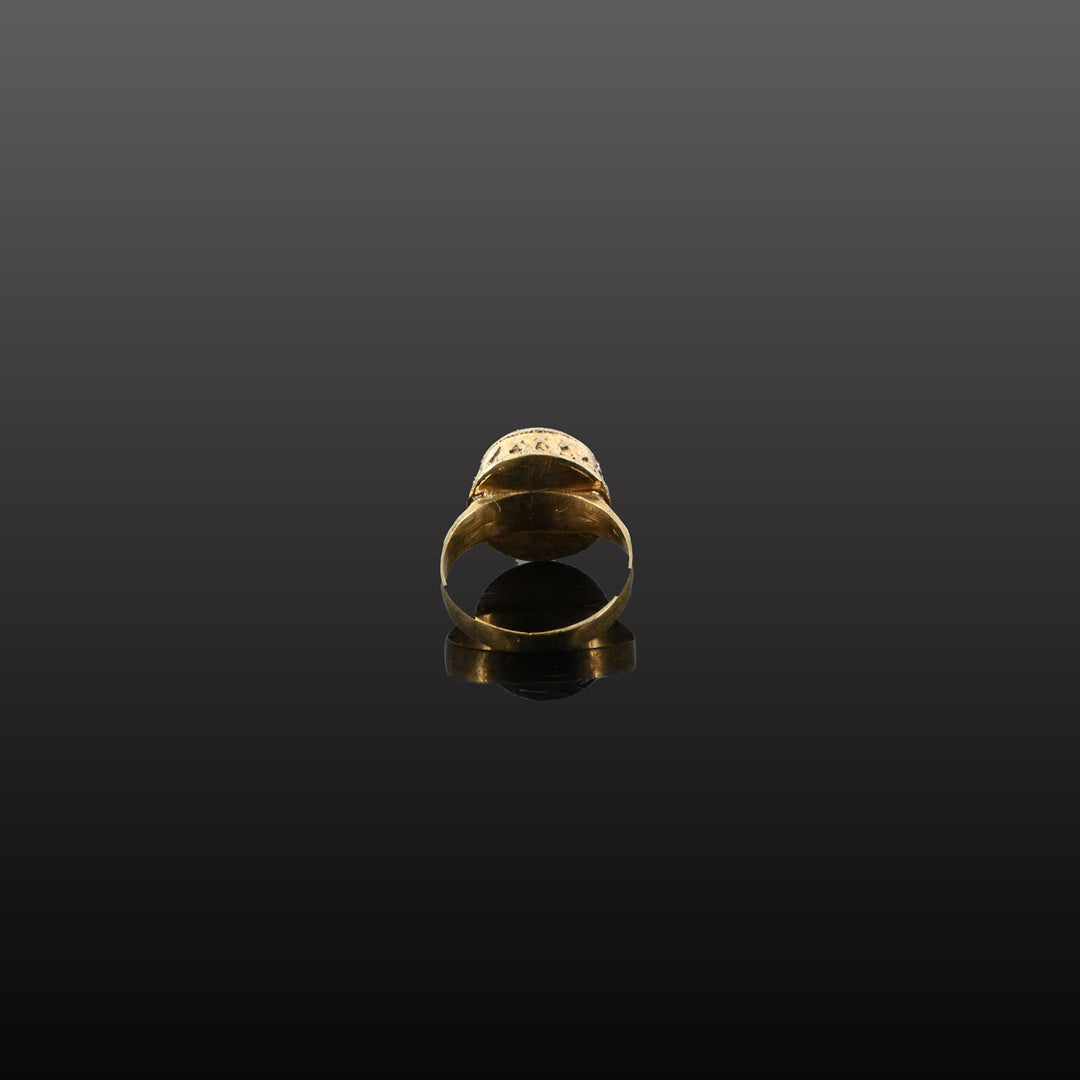 A Persian Banded Agate Cabochon set as a ring, Achaemenid Empire, ca.  550 - 330 BCE