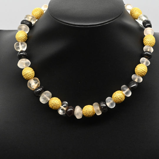 An Elegant Byzantine Gold, Quartz and Garnet Bead Necklace, ca. 9th century CE