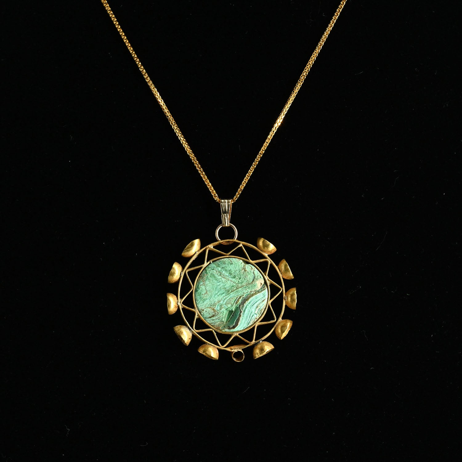 A Moche-Sicán Chrysocolla and Gold Pendant, Early Intermediate - Middle Horizon Period, ca. 500 - 1000 CE