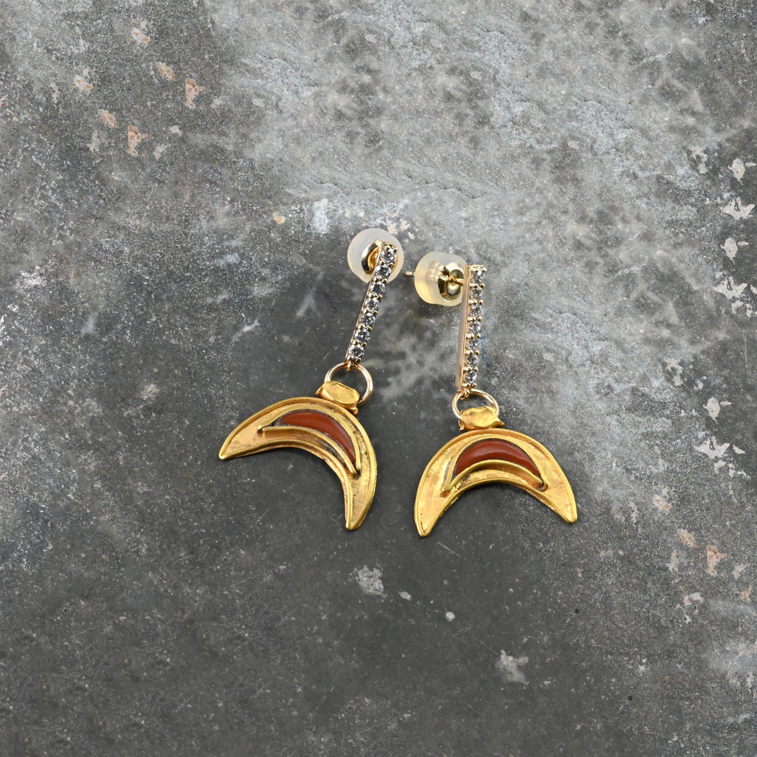 A pair of Roman Gold and Red Jasper Crescent pendants modern set as Earrings, Roman Imperial Period, ca. 2nd - 3rd century CE