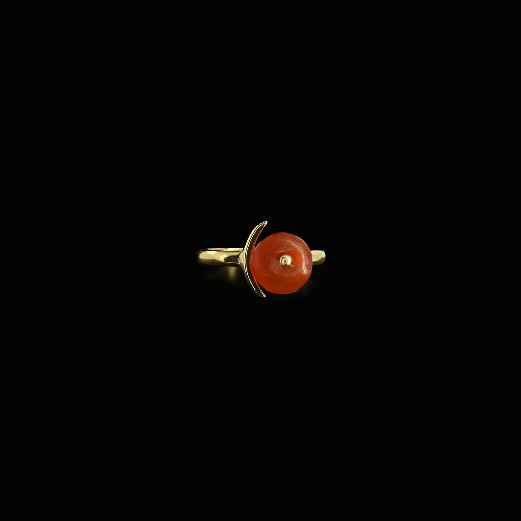 An Egyptian carnelian bead ring, Middle Kingdom, ca. 2040 - 1783 BCE