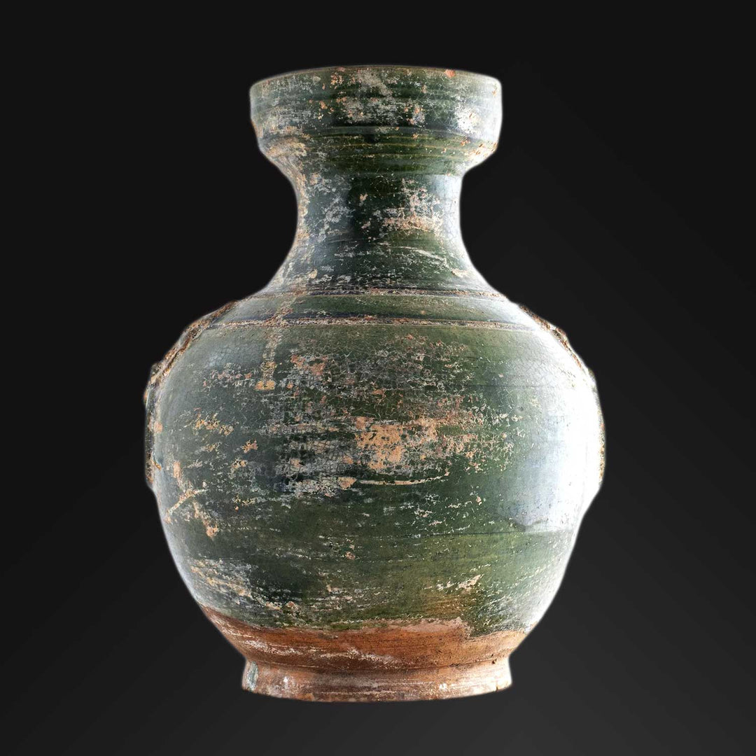 Eine chinesische Mingqi-Keramikvase aus der Han-Dynastie, Han-Dynastie, ca. 200 v. Chr. – 200 n. Chr