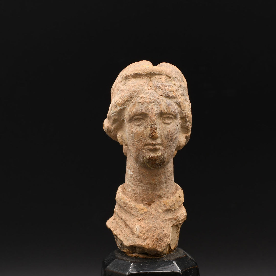 Head and neck of a woman, Hellenistic Period, ca. 2nd - 1st century BCE
