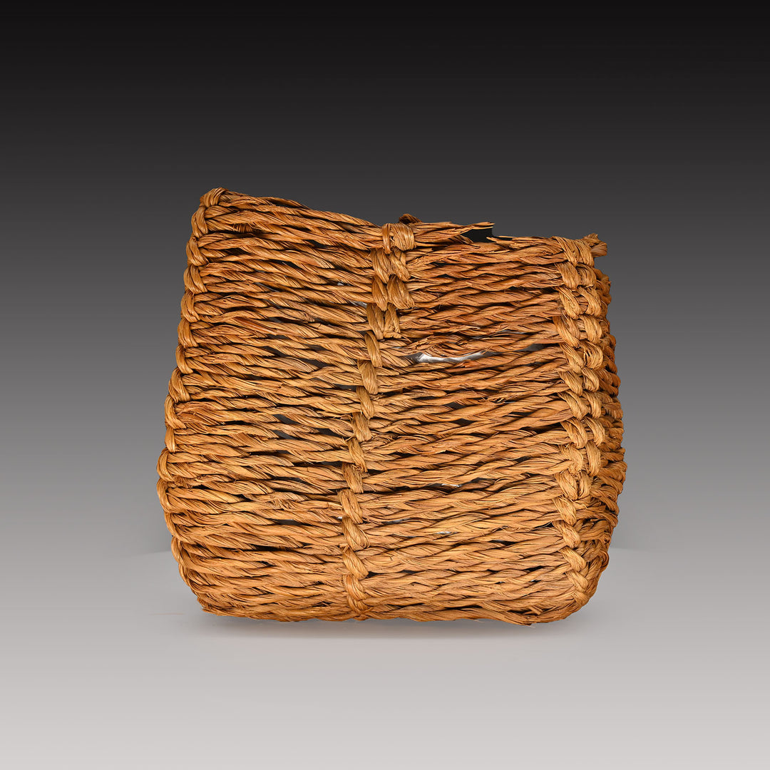 A small Egyptian Woven Basket, New Kingdom, ca. 1570 - 1070 BCE