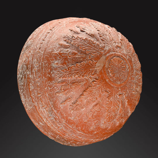 Eine veröffentlichte Megarian-Keramikschale, hellenistische Zeit, ca. 3. Jahrhundert v. Chr
