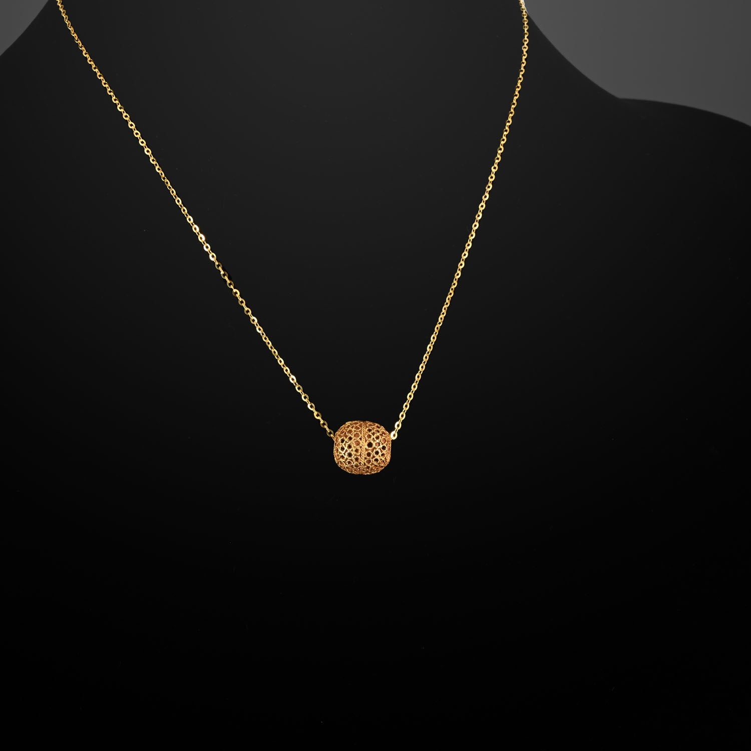 An Islamic Gold Bead Pendant Necklace, Fatimid Period. ca. 11th century CE