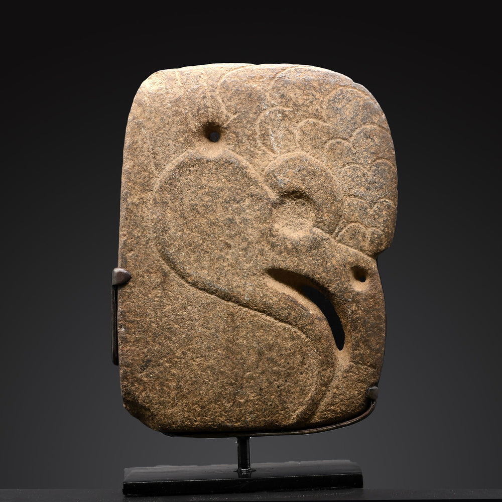 Ein schöner Maya-Steingeier-Hacha, ca. 500 - 800 n. Chr