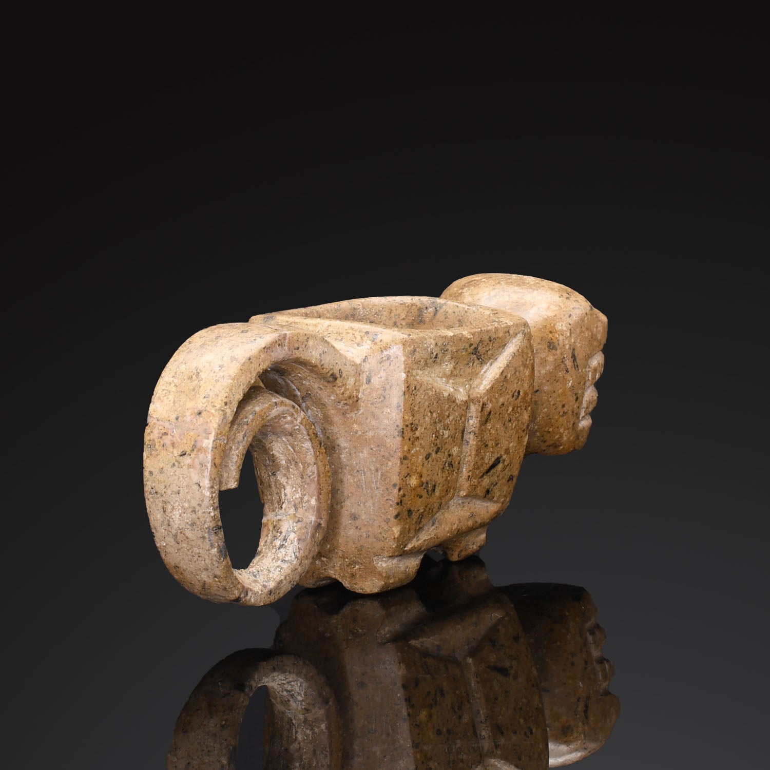 A Valdivia/Chorrera Miniature Jaguar Mortar, ca. 1500 - 1000 BCE