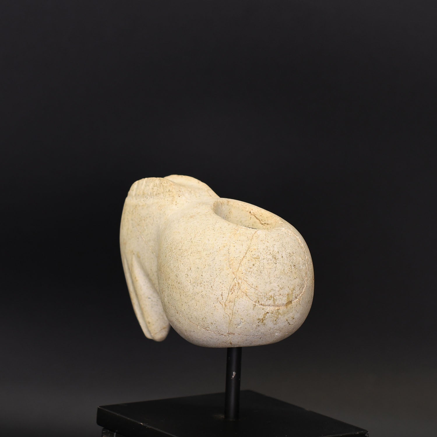 A Costa Rican Marble Bird Mace Head, Greater Nicoya, Period IV, ca. 300 - 500 CE