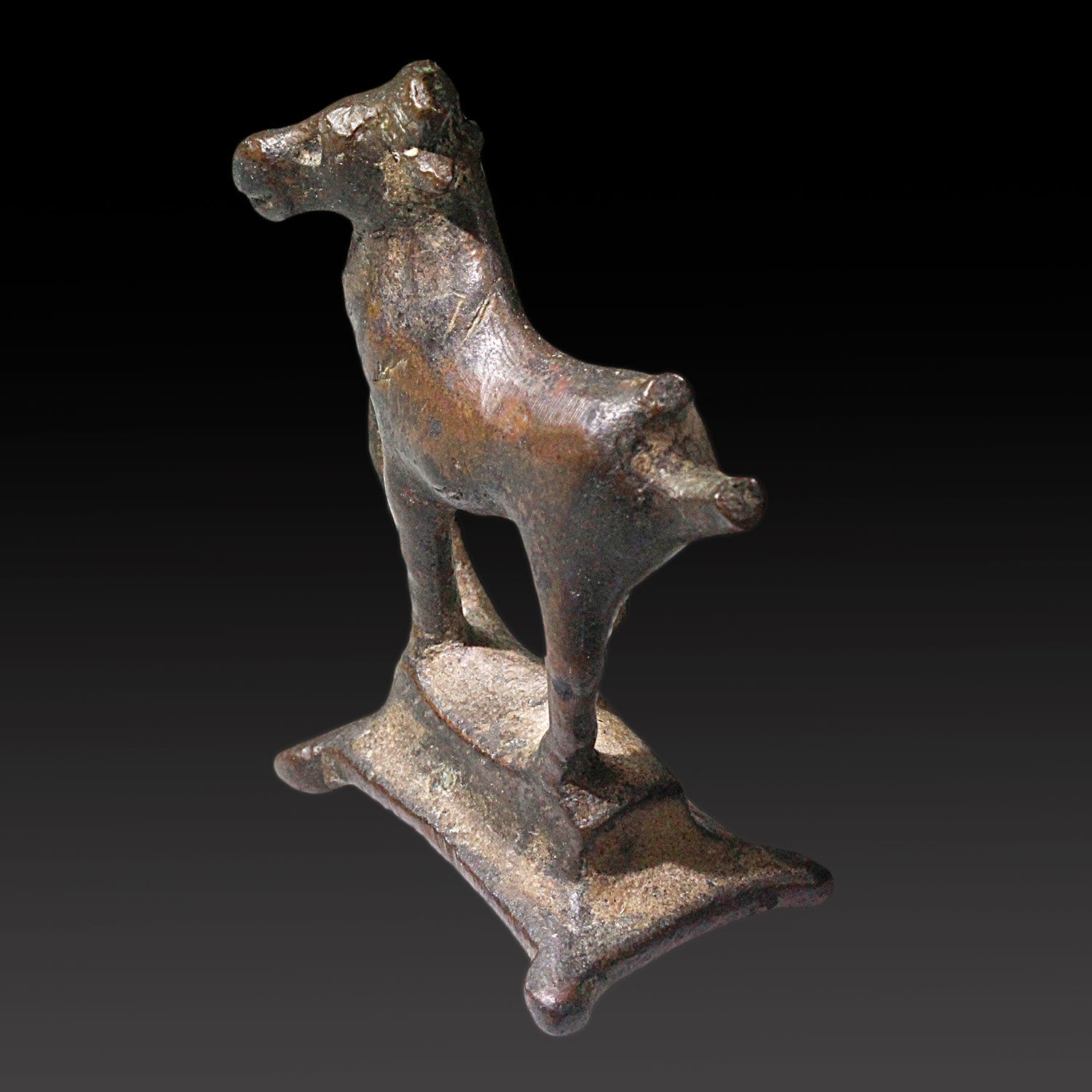 A Roman bronze figurine of a bull, ca. 1st century CE