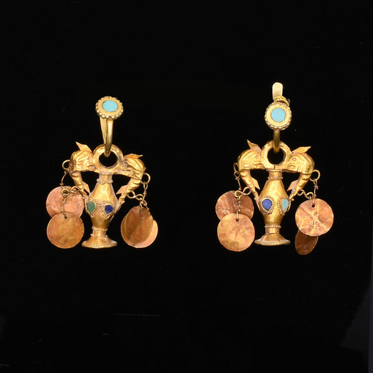 Ein Paar oströmische Gold-, Türkis- und Lapisohrringe, römische Kaiserzeit, ca. 2. – 3. Jahrhundert n. Chr